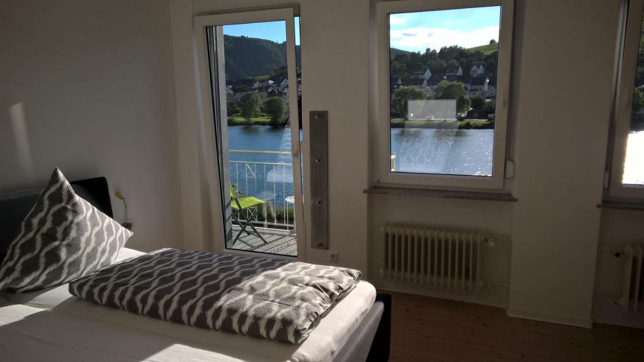 Mosel Ausblick Apartment เซลล์อันแดร์โมเซล ภายนอก รูปภาพ